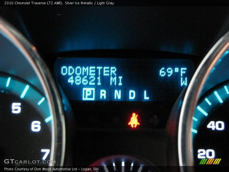 Silver Ice Metallic / Light Gray 2010 Chevrolet Traverse LTZ AWD