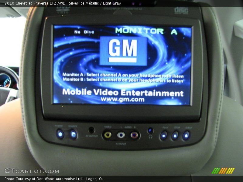 Silver Ice Metallic / Light Gray 2010 Chevrolet Traverse LTZ AWD