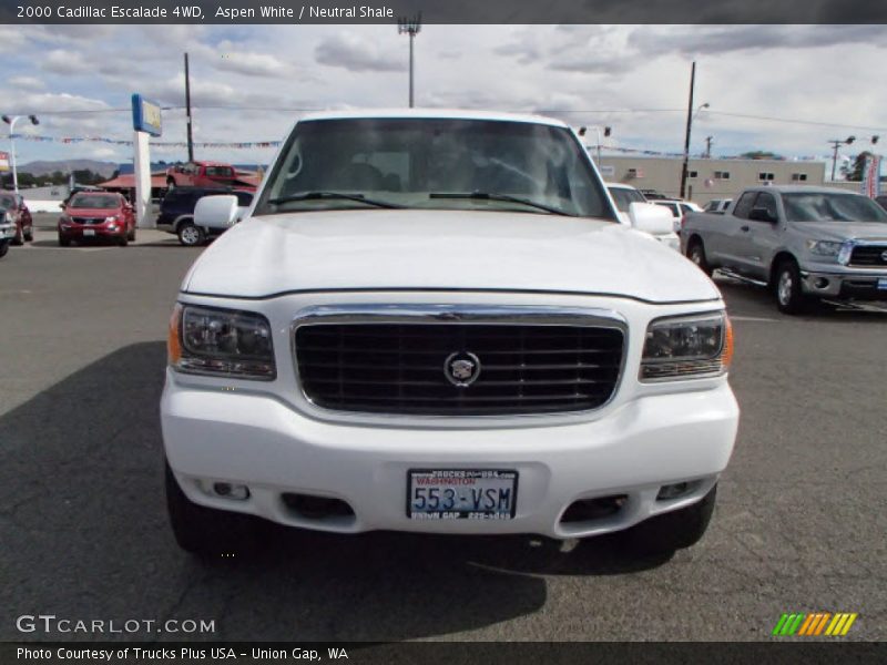 Aspen White / Neutral Shale 2000 Cadillac Escalade 4WD