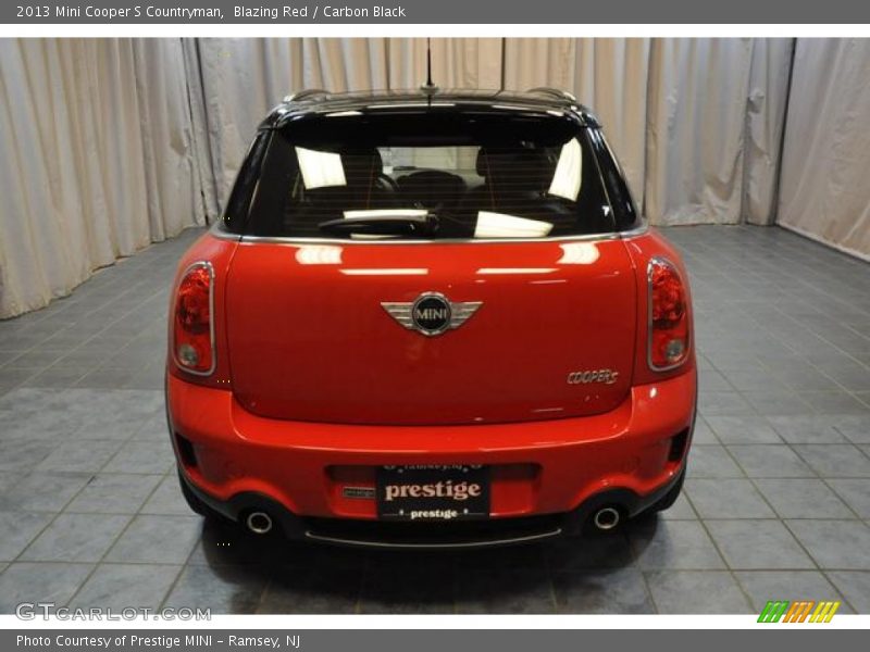 Blazing Red / Carbon Black 2013 Mini Cooper S Countryman