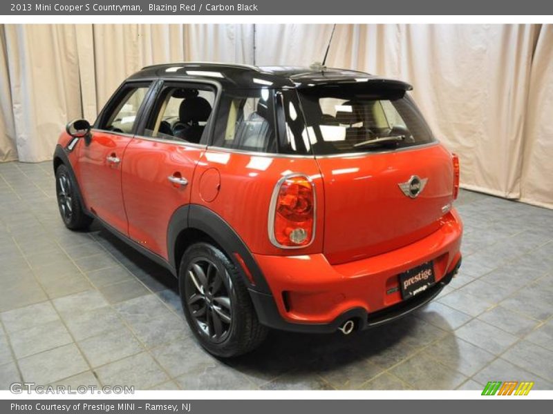 Blazing Red / Carbon Black 2013 Mini Cooper S Countryman