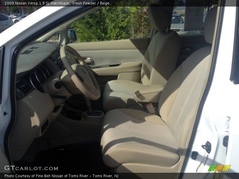 Fresh Powder / Beige 2009 Nissan Versa 1.8 SL Hatchback