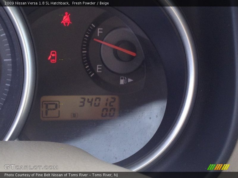 Fresh Powder / Beige 2009 Nissan Versa 1.8 SL Hatchback