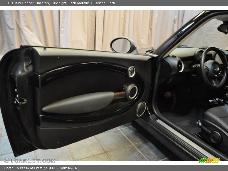 Midnight Black Metallic / Carbon Black 2011 Mini Cooper Hardtop
