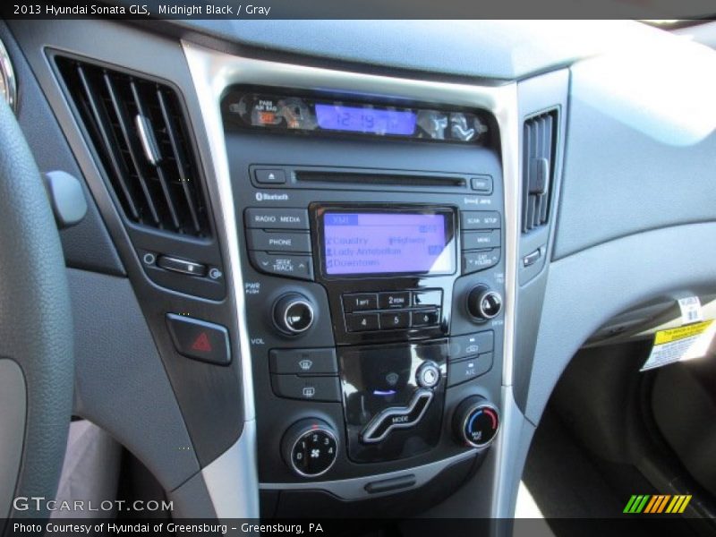 Midnight Black / Gray 2013 Hyundai Sonata GLS