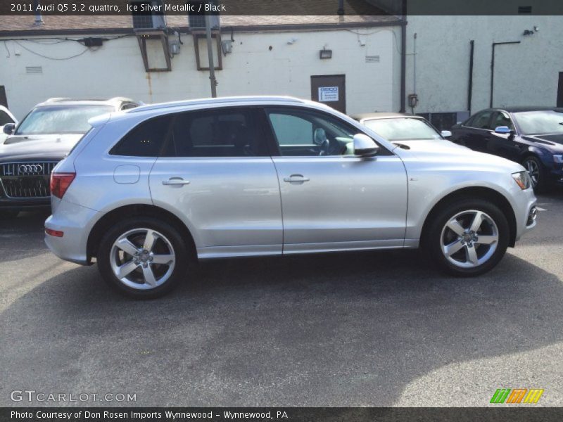 Ice Silver Metallic / Black 2011 Audi Q5 3.2 quattro