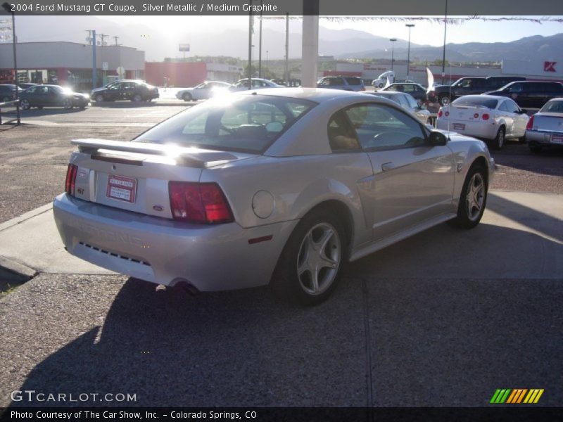 Silver Metallic / Medium Graphite 2004 Ford Mustang GT Coupe