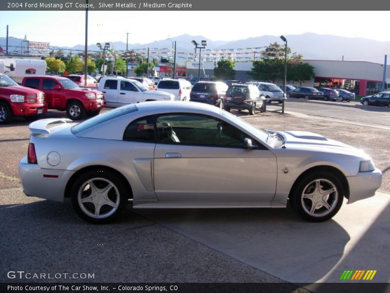 Silver Metallic / Medium Graphite 2004 Ford Mustang GT Coupe