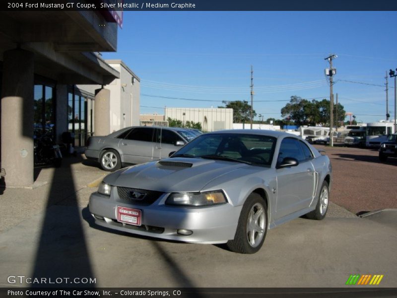 Silver Metallic / Medium Graphite 2004 Ford Mustang GT Coupe