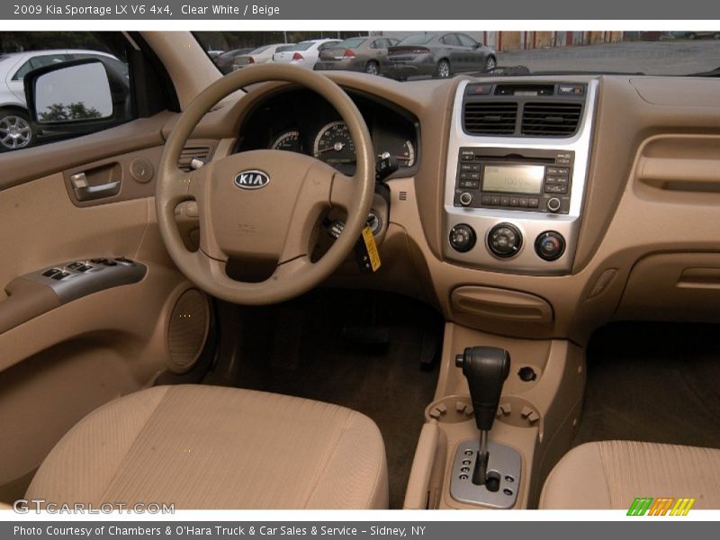 Clear White / Beige 2009 Kia Sportage LX V6 4x4
