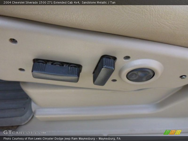 Sandstone Metallic / Tan 2004 Chevrolet Silverado 1500 Z71 Extended Cab 4x4