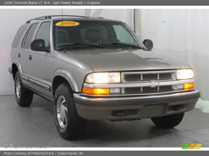 Light Pewter Metallic / Graphite 1998 Chevrolet Blazer LT 4x4