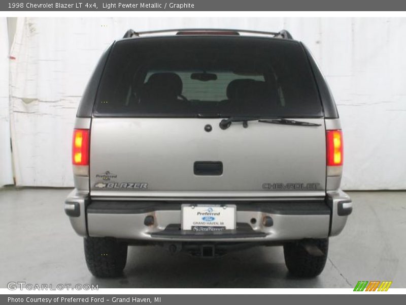 Light Pewter Metallic / Graphite 1998 Chevrolet Blazer LT 4x4