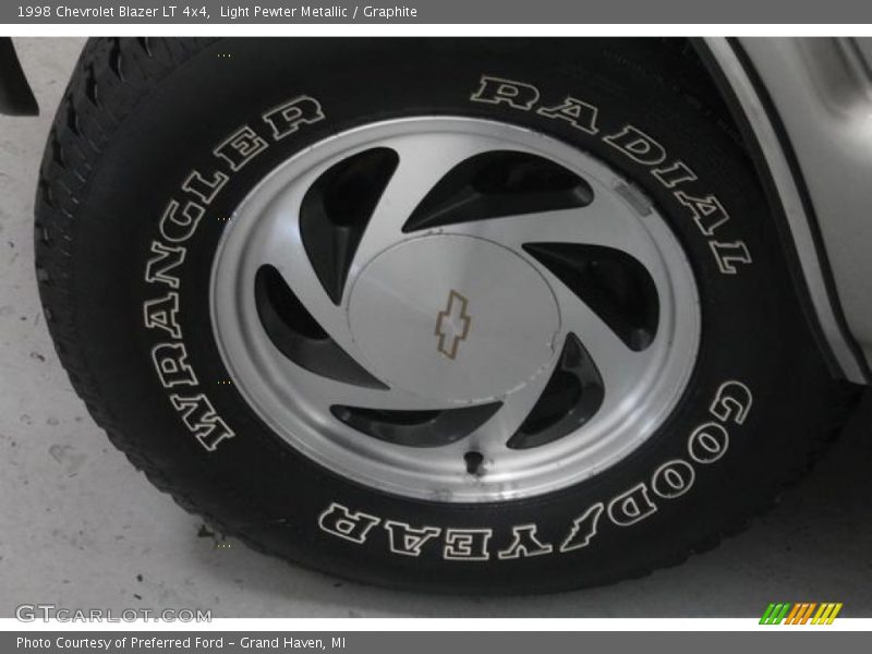  1998 Blazer LT 4x4 Wheel