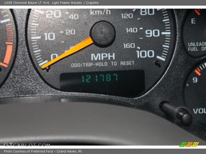 Light Pewter Metallic / Graphite 1998 Chevrolet Blazer LT 4x4
