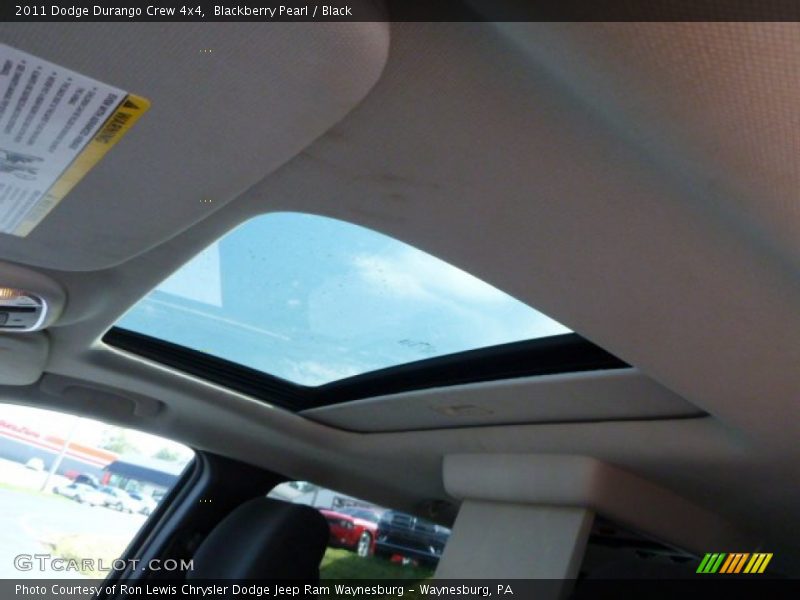 Blackberry Pearl / Black 2011 Dodge Durango Crew 4x4