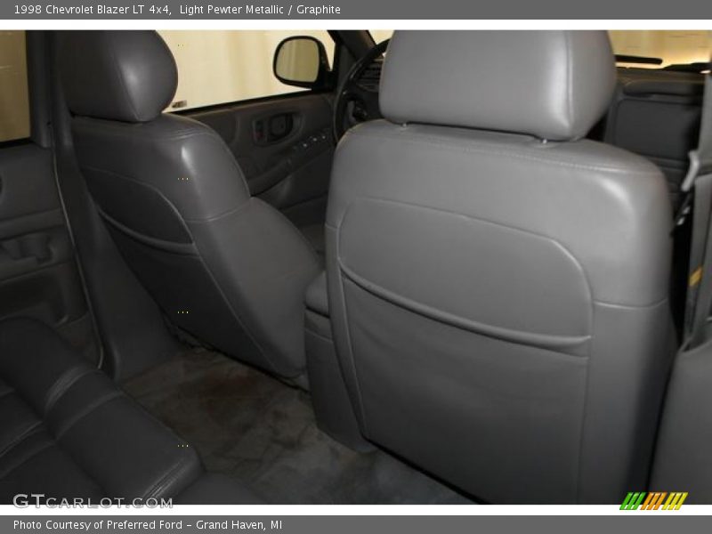 Light Pewter Metallic / Graphite 1998 Chevrolet Blazer LT 4x4