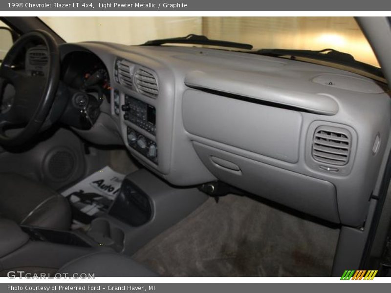 Light Pewter Metallic / Graphite 1998 Chevrolet Blazer LT 4x4