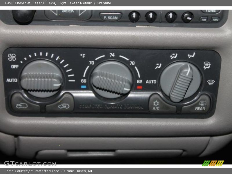 Controls of 1998 Blazer LT 4x4