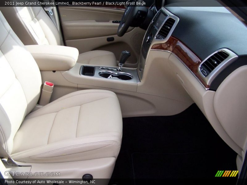 Blackberry Pearl / Black/Light Frost Beige 2011 Jeep Grand Cherokee Limited