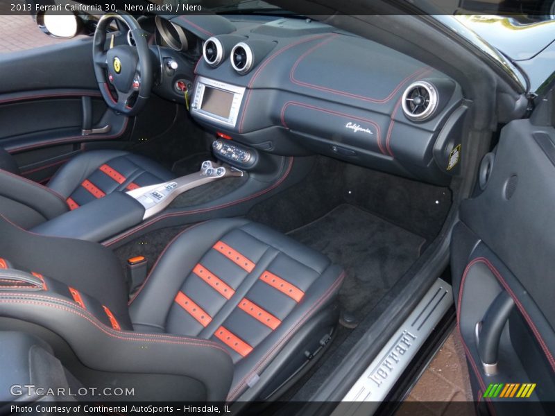  2013 California 30 Nero Interior