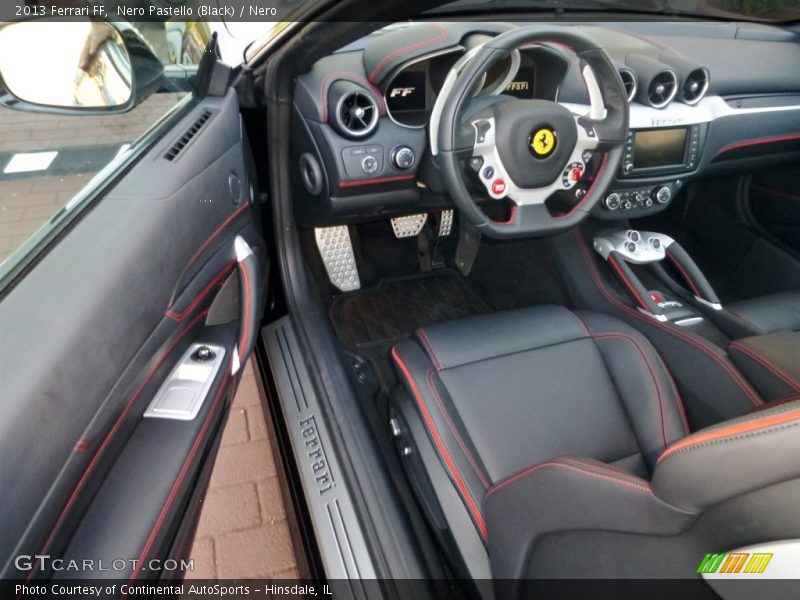 Nero Interior - 2013 FF  