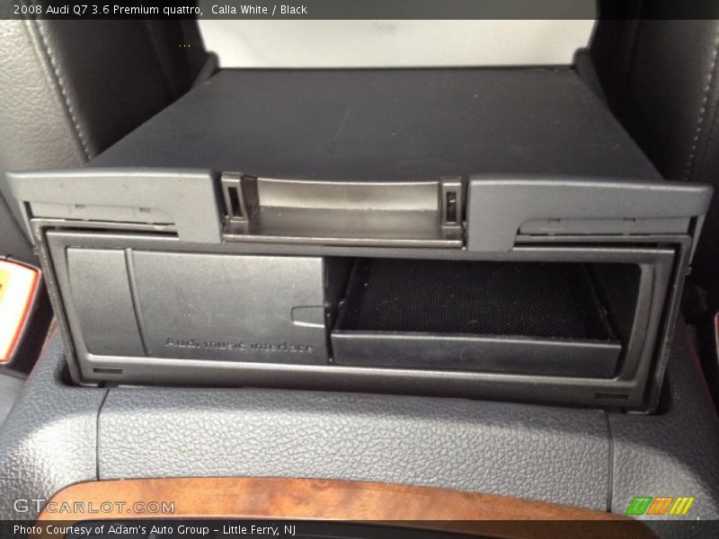 Calla White / Black 2008 Audi Q7 3.6 Premium quattro
