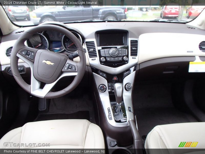 Dashboard of 2014 Cruze LT