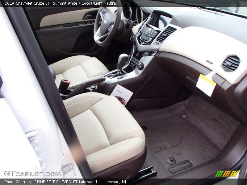 Summit White / Cocoa/Light Neutral 2014 Chevrolet Cruze LT