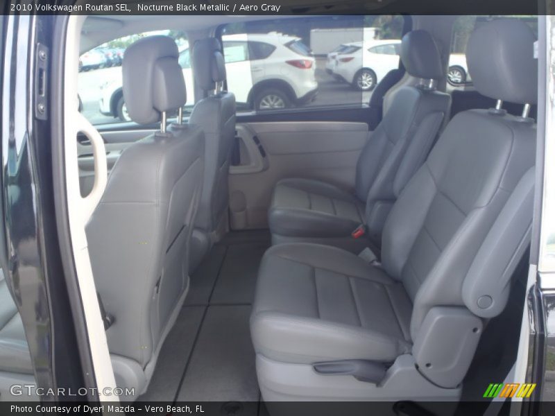 Nocturne Black Metallic / Aero Gray 2010 Volkswagen Routan SEL