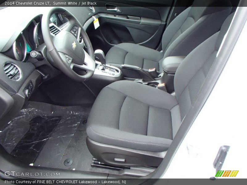 Summit White / Jet Black 2014 Chevrolet Cruze LT