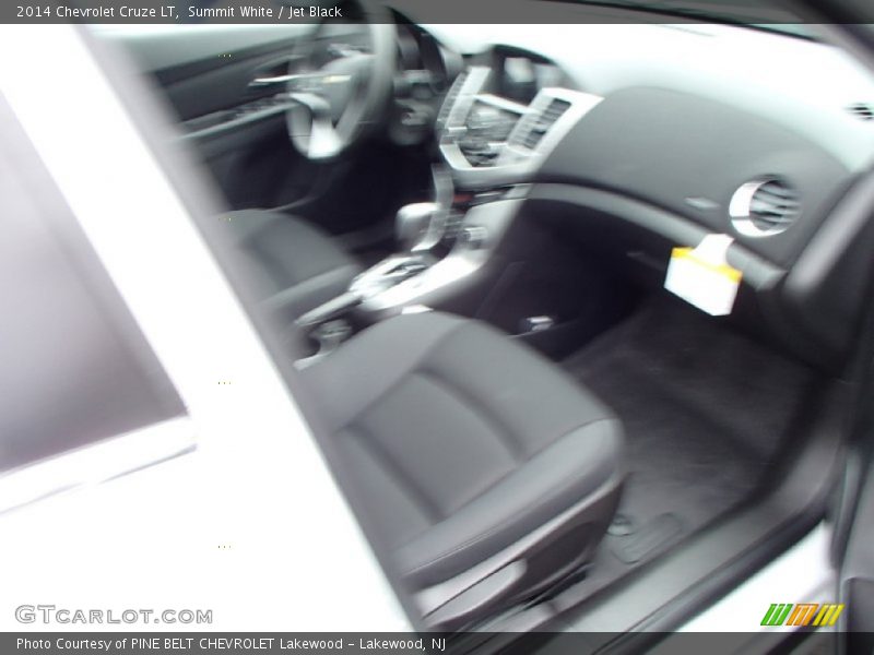 Summit White / Jet Black 2014 Chevrolet Cruze LT