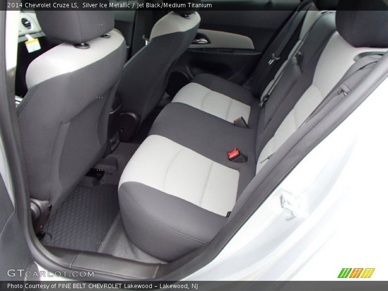 Silver Ice Metallic / Jet Black/Medium Titanium 2014 Chevrolet Cruze LS
