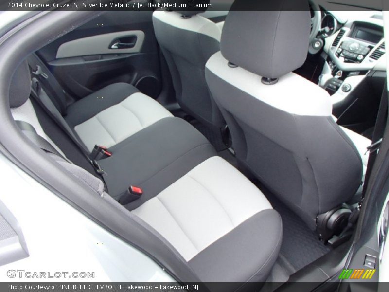 Silver Ice Metallic / Jet Black/Medium Titanium 2014 Chevrolet Cruze LS