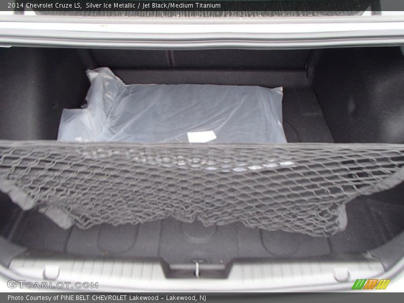 Silver Ice Metallic / Jet Black/Medium Titanium 2014 Chevrolet Cruze LS