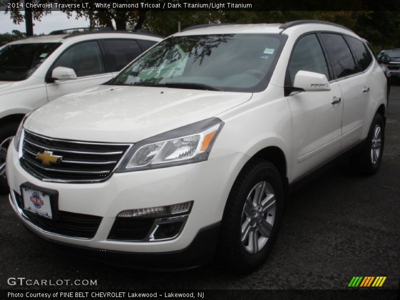 White Diamond Tricoat / Dark Titanium/Light Titanium 2014 Chevrolet Traverse LT