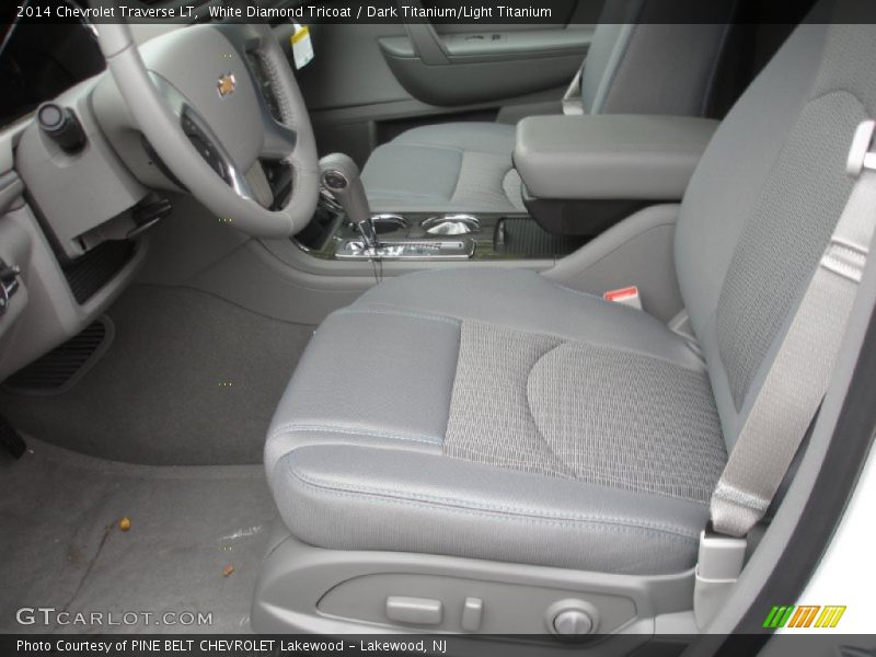 White Diamond Tricoat / Dark Titanium/Light Titanium 2014 Chevrolet Traverse LT