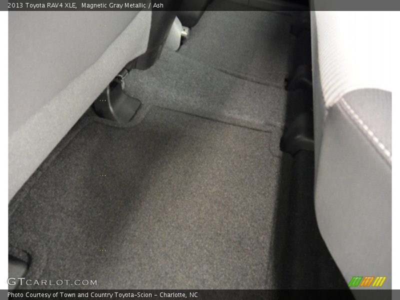 Magnetic Gray Metallic / Ash 2013 Toyota RAV4 XLE