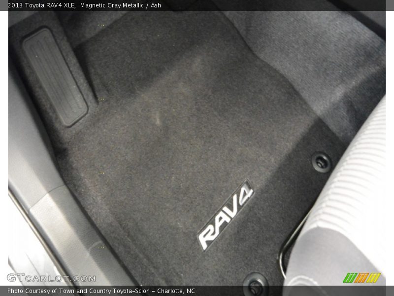 Magnetic Gray Metallic / Ash 2013 Toyota RAV4 XLE
