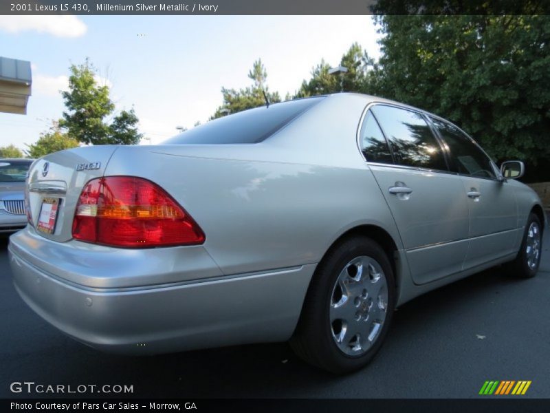Millenium Silver Metallic / Ivory 2001 Lexus LS 430