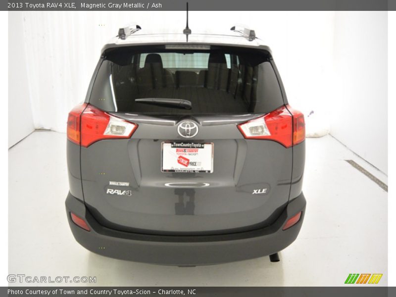 Magnetic Gray Metallic / Ash 2013 Toyota RAV4 XLE