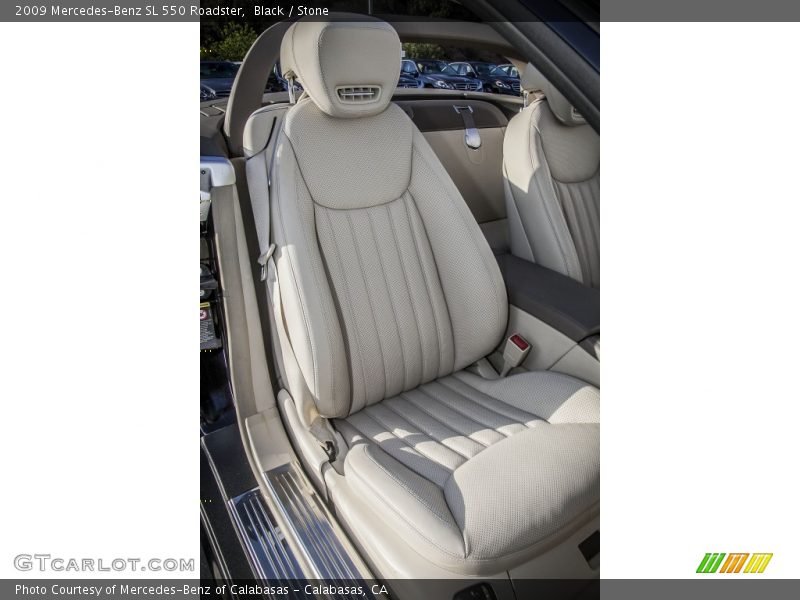 Front Seat of 2009 SL 550 Roadster