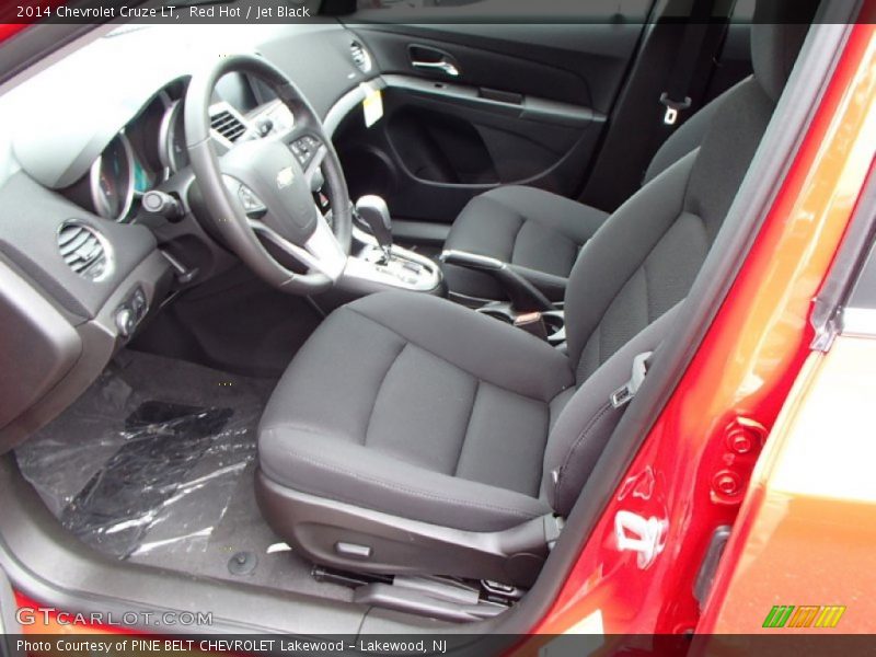 Red Hot / Jet Black 2014 Chevrolet Cruze LT