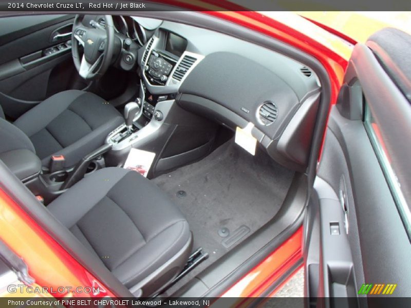 Red Hot / Jet Black 2014 Chevrolet Cruze LT