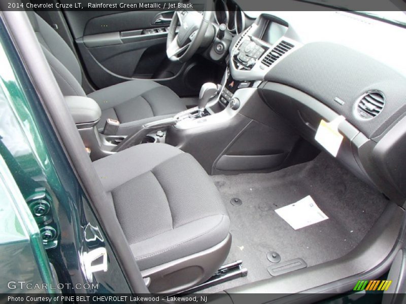 Rainforest Green Metallic / Jet Black 2014 Chevrolet Cruze LT