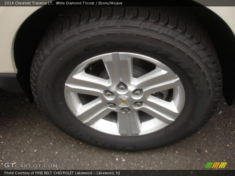White Diamond Tricoat / Ebony/Mojave 2014 Chevrolet Traverse LT