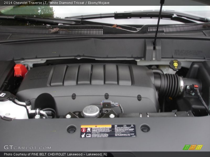 White Diamond Tricoat / Ebony/Mojave 2014 Chevrolet Traverse LT
