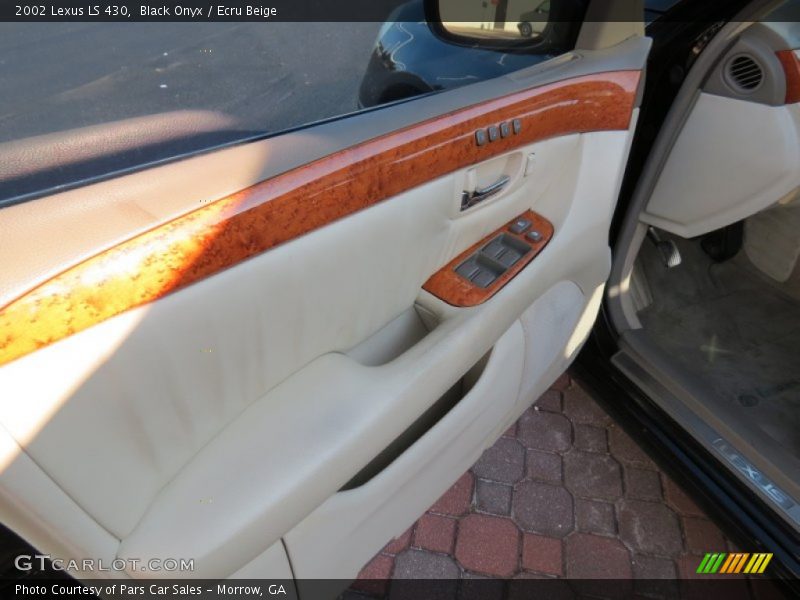 Black Onyx / Ecru Beige 2002 Lexus LS 430