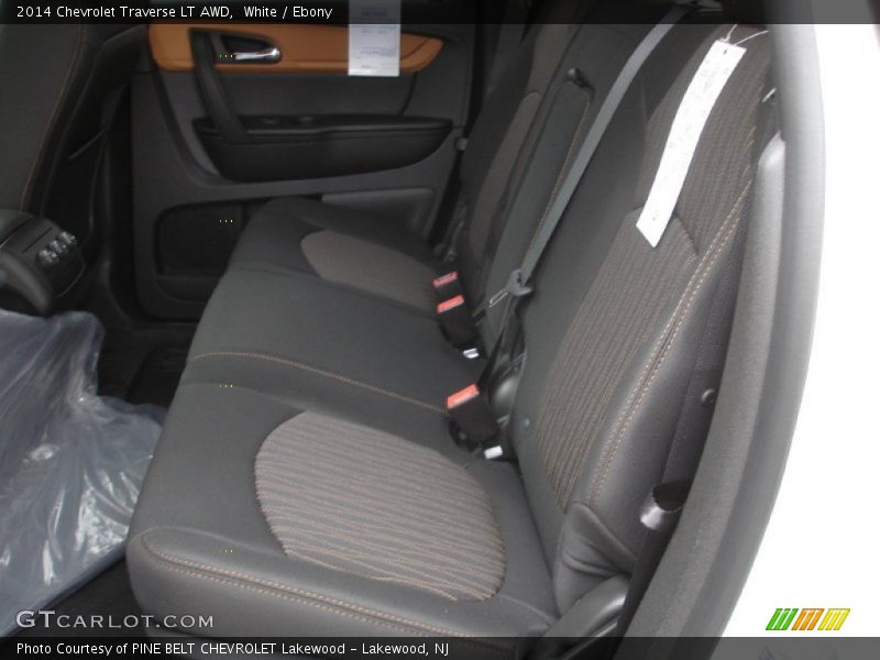 White / Ebony 2014 Chevrolet Traverse LT AWD