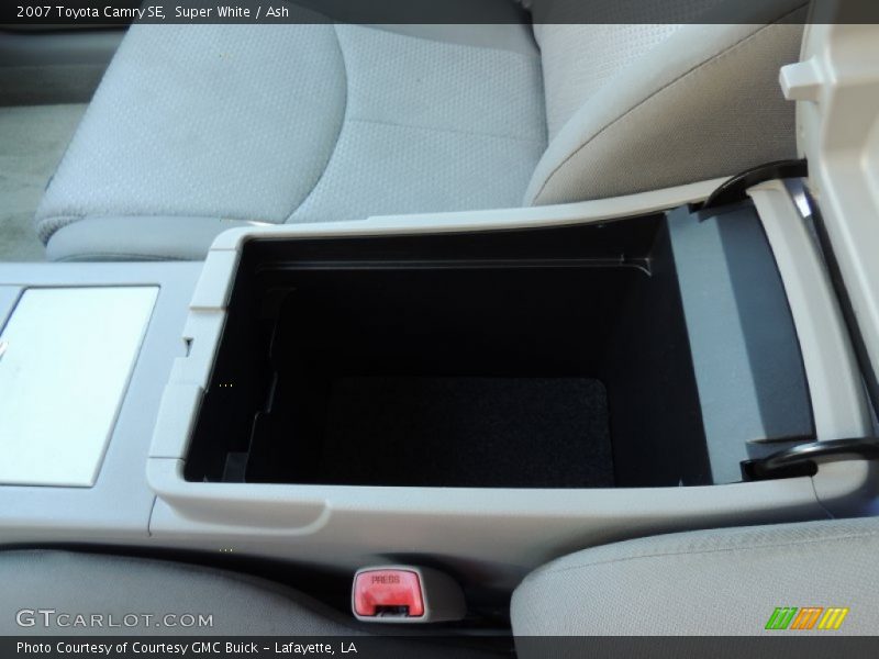 Super White / Ash 2007 Toyota Camry SE